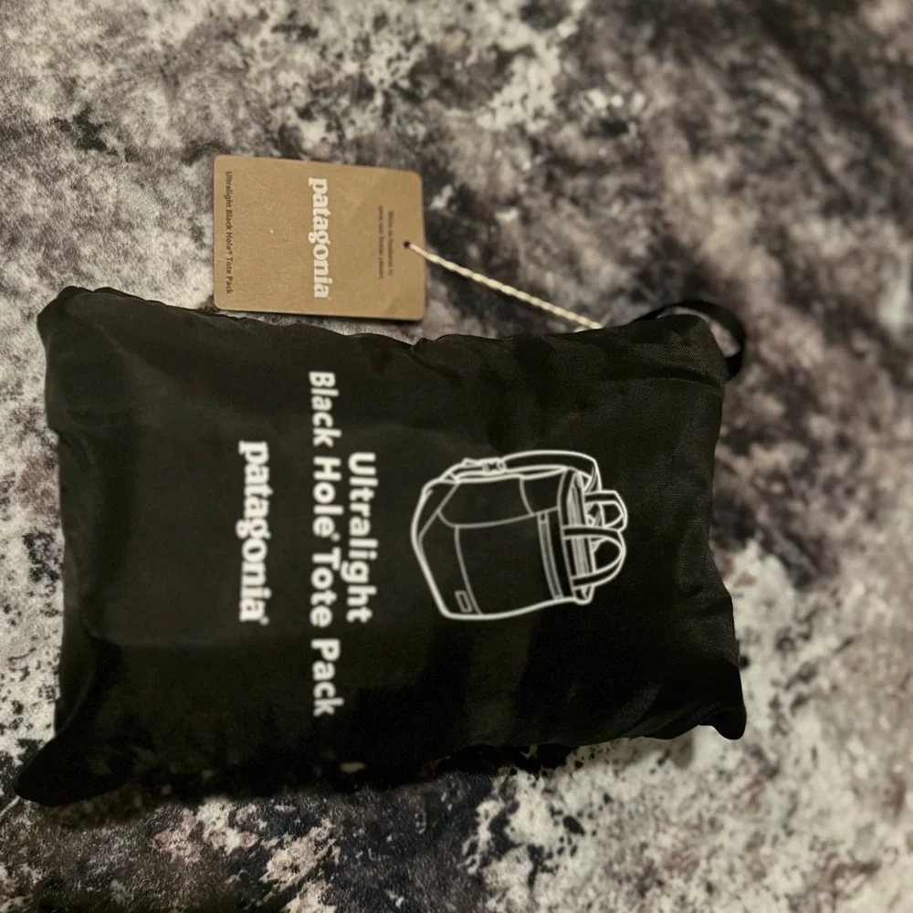 Patagonia Black Men's Backpack - Picture 7 of 9